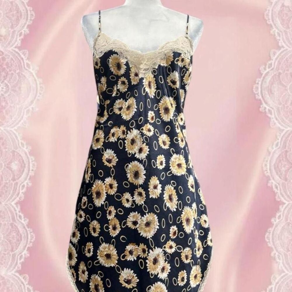 Women's Vintage Sunflower Silky Gown Navy and Yellow Casual dresses